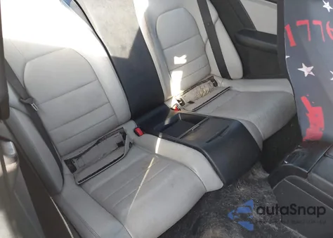 2012 Mercedes-Benz C 350 Sport z USA, uszkodzony, nr VIN WDDGJ5HB7CF854585